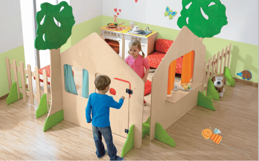 HABA Pro Playhouse Partition with Window and Bushes