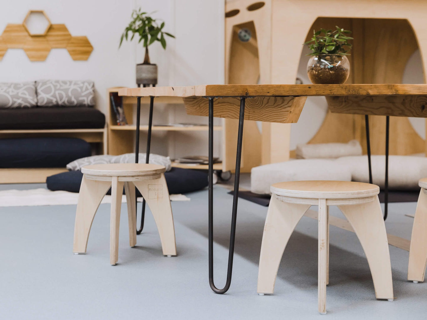 Natural Pod STEM Curiosity Set; Light Table, Nature Table and Stools