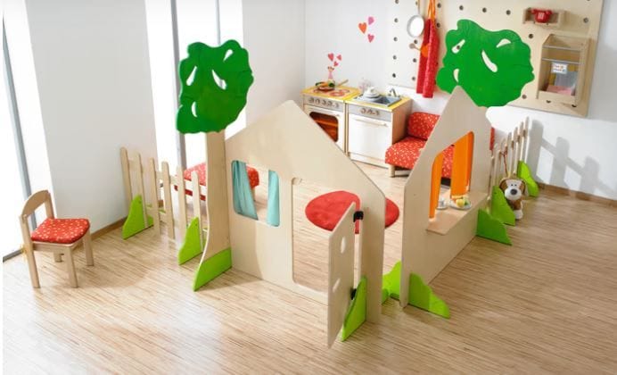 HABA Pro Playhouse Partition with Window and Bushes