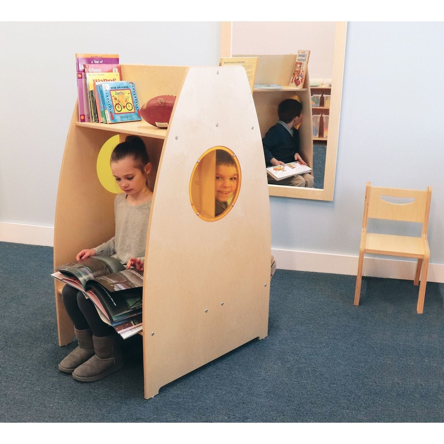 Two Sided Reading Pod